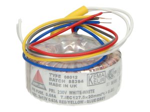 Amplimo 08012 ringkerntrafo 230V naar 2 x 12V 15VA